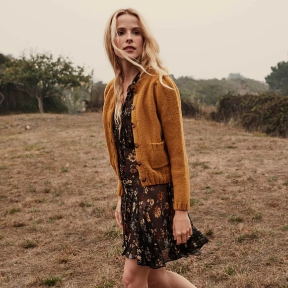 Doen Risette Wool Crew Neck Pocket Button Cardigan Crop Sweater Mustard Yellow - Picture 3 of 7